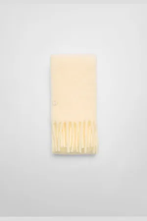 Stradivarius Solid-coloured scarf OS