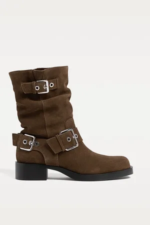 Stradivarius Leather ankle boots with buckles 8