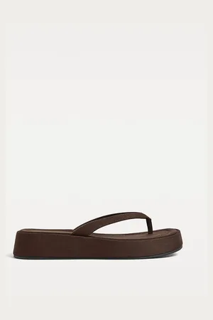 Stradivarius Flat fabric sandals 8