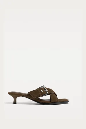 Stradivarius Split leather sandals with criss-cross straps 5