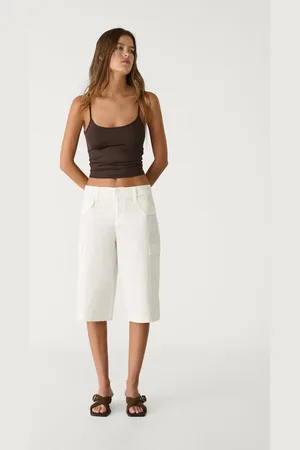 Stradivarius Cargo Bermudas with pockets 6