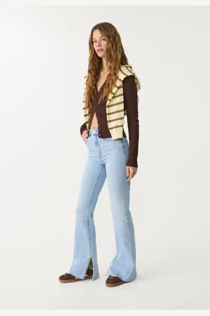 Stradivarius Slit fit flared jeans 16