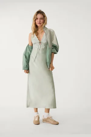 Stradivarius Satin and lace midi dress L