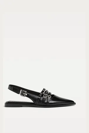 Stradivarius Flat strappy shoes with buckles 4