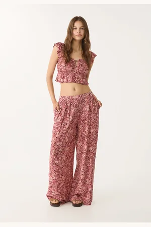 Stradivarius Flowing printed top with ruffles L
