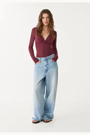 Stradivarius Gathered V-neckline bodysuit M