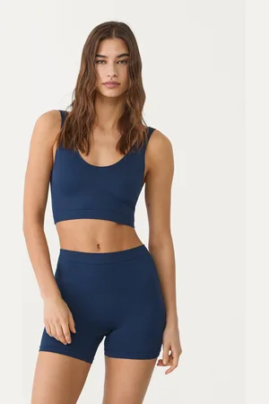 Stradivarius Basic seamless shorts M