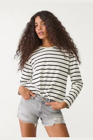 Stradivarius D75 Ripped denim shorts 10