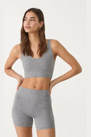 Stradivarius Basic seamless shorts S