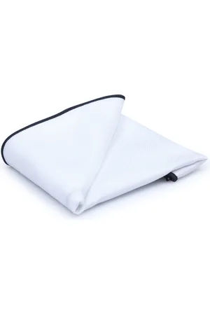 Suitable Pocket Square