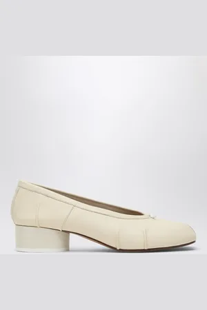 Maison Margiela Leather Tabi pumps