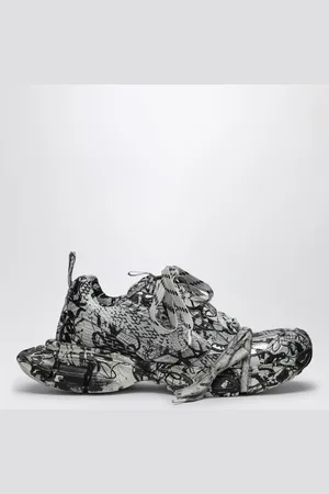Balenciaga 3XL Extreme Graffiti Sneaker