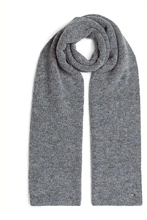 Tommy Hilfiger Essential Flag Fuzzy Scarf