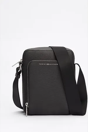 Tommy Hilfiger TH Business Leather Reporter Bag