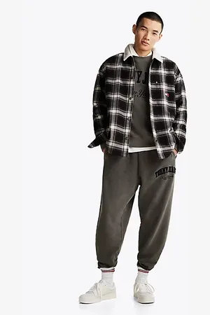 Tommy Hilfiger Varsity Washed Relaxed Joggers