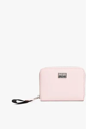 Tommy Hilfiger Logo Plaque Zip-Around Wallet