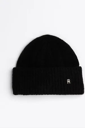Tommy Hilfiger TH Monogram Beanie With Alpaca