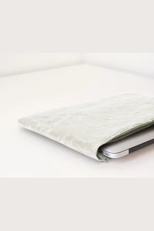 Siwa 13 Inch Laptop Cover - - Violet