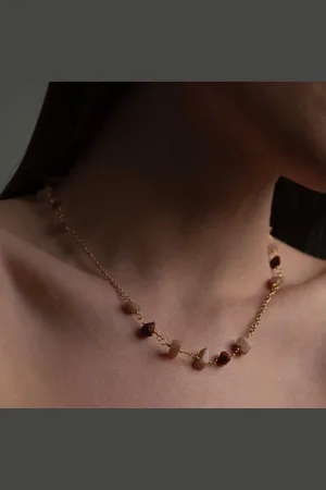 A Weathered Penny Sunstone And Red Jasper Necklace