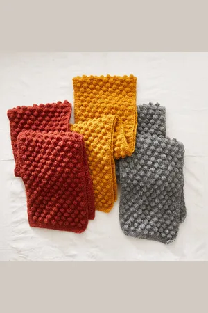 AURA QUE Tejasee Chunky Boho Bobble Wool Scarf