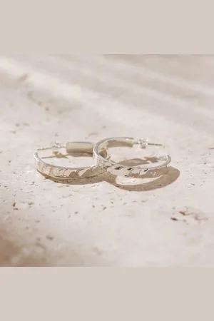 Aquila - Large Hammered Hoops