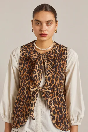 Damson Madder Tilly Leopard Tie Gilet - 12