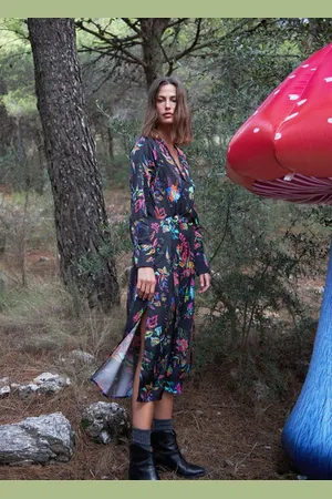 Coster Copenhagen Glow Printed V Neck Belted Dress - 34