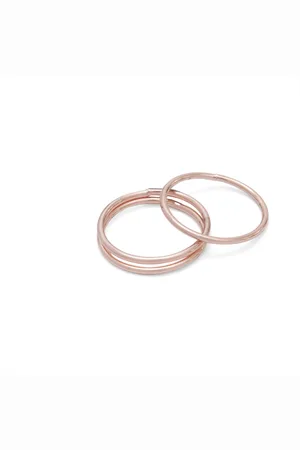 A Weathered Penny Set Of 3 18k Rose Thin Stacking Rings