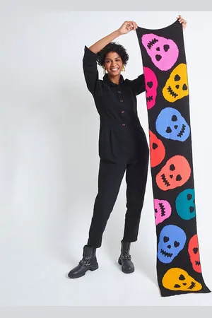 Miss Pompom Skull Scarf