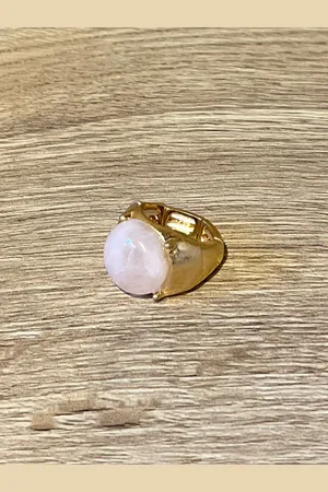 Envy Elasticated Ring With Pale Pink Stone