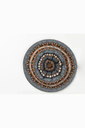 ERIBE Alloa Beret (Alba) In Winter
