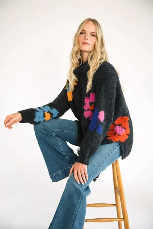 AMANO Mystique Alpaca Chunky Pullover - S / Charcoal
