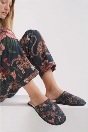 Desmond & Dempsey Soleia Jungle Slippers Size: 7/8, Col: - 34