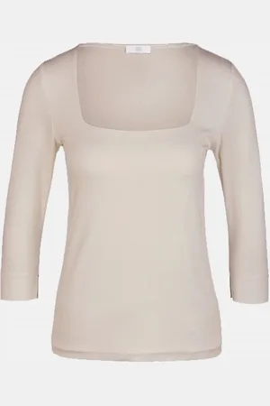 Riani Square Neck Line T-shirt Size: 8, Col: - 14