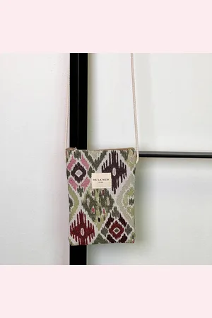 Distinctly Living Almar Mobile Phone Bag