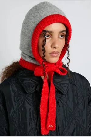 Damson Madder Hood In Grey Marl With Tie In Premium Yarn