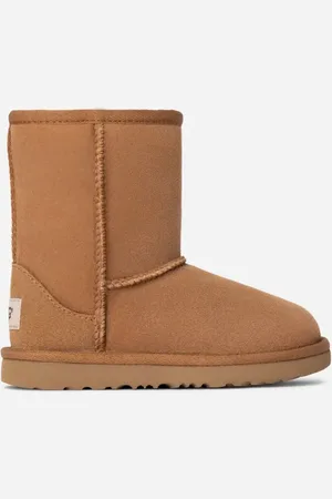 UGG ® Classic Short II Boot for Kids in Brown, Size 12, Suede/Wool