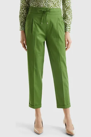 https://images.fashiola.co.uk/product-list/300x450/united-colors-of-benetton/792973626/benetton-joggers-in-stretch-cotton-size-l-military-green-women.webp