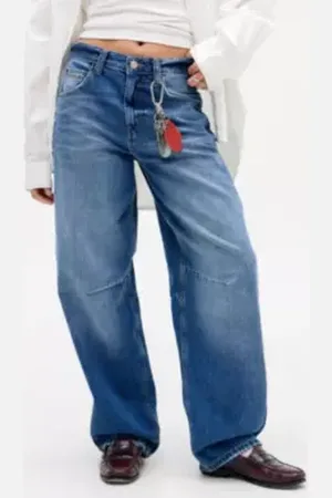 BDG Logan Boyfriend Dallas Jeans