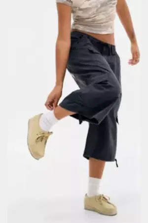 BDG Detroit Crop Baggy Cargo Pants