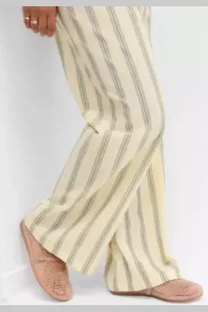 Juju UO Exclusive Nude Mila Ballet Shoes