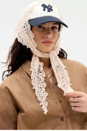 Urban Outfitters UO Lace Headscarf