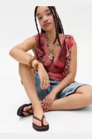 Urban Outfitters UO Leather Flip Flops