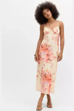 Love Triangle Bisu Floral Maxi Dress S at Urban Outfitters