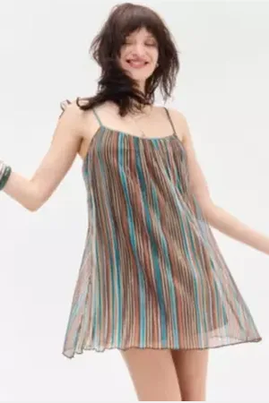 Motel Cheria Shimmer Plisse Mini Dress M at Urban Outfitters