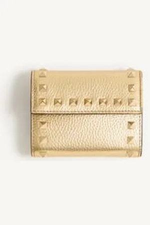 VALENTINO GARAVANI ROCKSTUD TRIFOLD WALLET IN LAMINATED GRAINY CALFSKIN Woman UNI