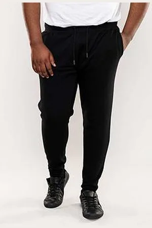 D555 Cuffed Jogger With Side And Back Pockets
