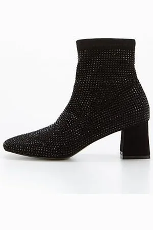 Very Wide Fit Block Heel Ankle Boot