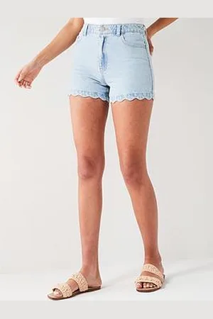 Very Scalloped Hem Denim Shorts