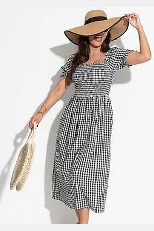 Pour Moi Daisy Shirred Bodice Gingham Short Sleeve Woven Midi Dress